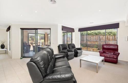 Cowes House | Blissful Beach Retreat - Phillip Island