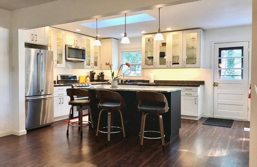 Bloomington House | Bloomington Indiana Rental- Entire House - 5 Bedrooms and 3 full bathrooms