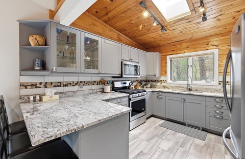 Michiana House | Blue Creek - indoor pool house!