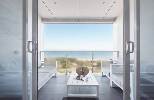 Bonbeach Apartment | Bonbeach Bliss Contemporary Waterfront Living