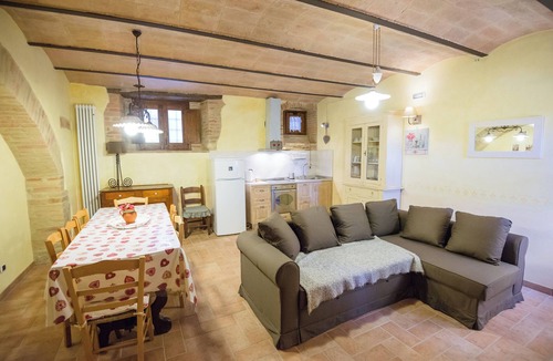 Loreto House | Borgocuore: houses with swimming pool 7 km from Todi