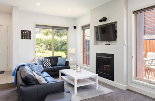 Mentone House | BOUTIQUE STAYS - Mentone Abode