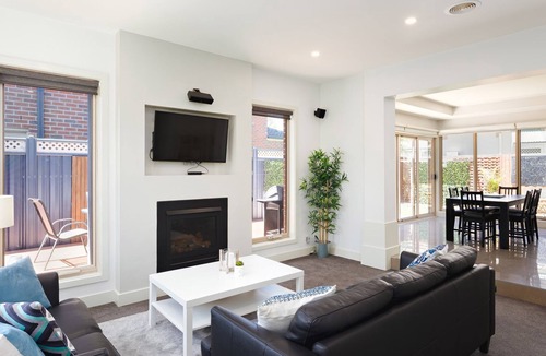 Mentone House | BOUTIQUE STAYS - Mentone Abode