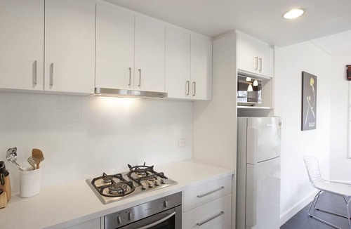 East Melbourne Apartment | BOUTIQUE STAYS - Wellington Mews