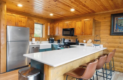 Boyne City Cabin | Boyne Mountain Cabin, Sleeps 12, Hot Tub