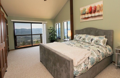Deer Park House | Breathtaking mountaintop sunset & city light views of the heart of the valley!!!