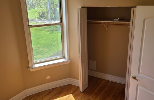 Grand Boulevard Condo | Bright 2 Bed/2 Bath Condo With Patio Less Than 10 Mins From Major Attractions