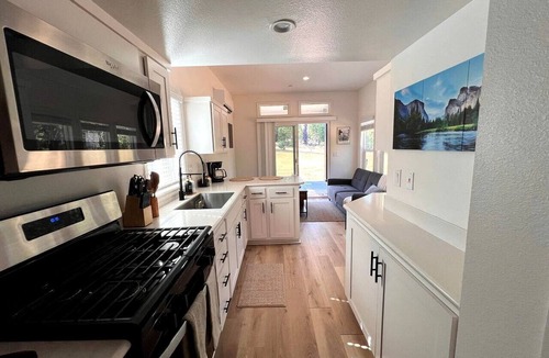 Groveland Cabin | Bright Modern Tiny Retreat with Yoga Dome Near Yosemite, Groveland, California