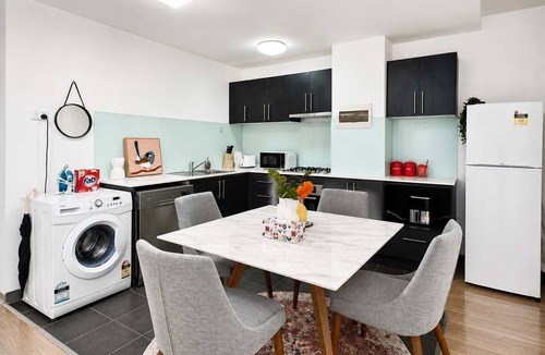 Brunswick Apartment | Brunswick 1BR: City & Comfort w/Free Parking