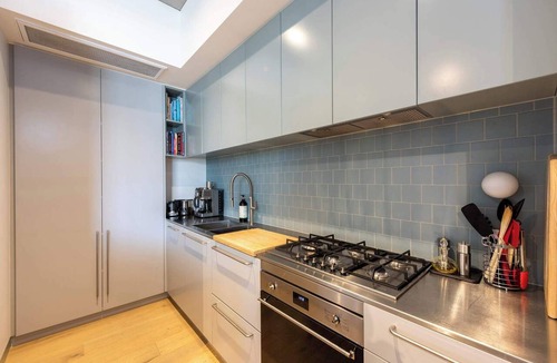 Brunswick Apartment | Brunswick Retreat! 5th floor 1-bed Unit w Parking