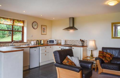Chepstow Apartment | Bryn Cosyn