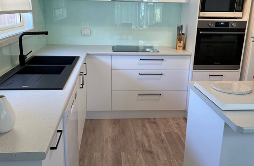 Cape Paterson House | Budget Friendly Family Cape Escape - BYO Bed Linen & Towels, small dog friendly