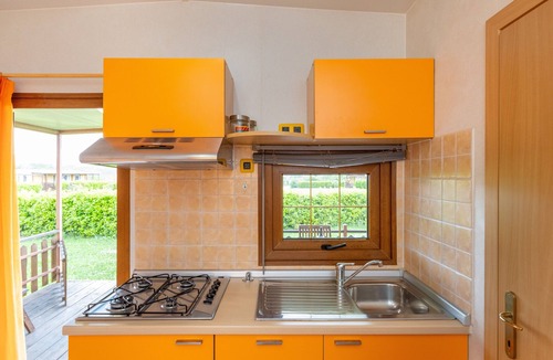 Bibbona House | Bungalow 'Stella 2' with Shared Pool, Private Terrace and Air Conditioning