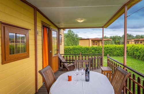 Bibbona House | Bungalow 'Stella 2' with Shared Pool, Private Terrace and Air Conditioning
