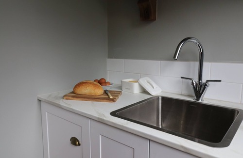 Bombala Cottage | Burnima Cottage - situated next to Burnima Homestead at Historic Burnima Estate.