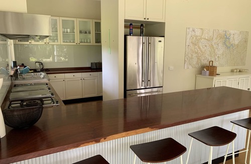 Buxton House | Buxton River House - Secluded Homestead with River Frontage