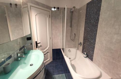 San Teodoro Apartment | Ca'Sætta BnB Holiday home - Park & go to Genoa Aquarium and old town