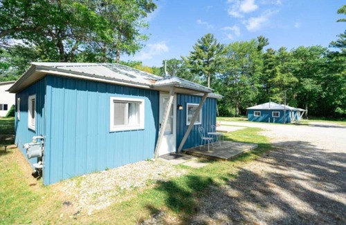 Oscoda Cabin | Cabin #2 Water's Edge