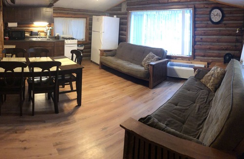 Mayfield Cabin | Cabin 6 Lake Cabins Resort on Fife Lake