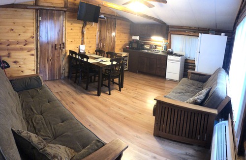 Mayfield Cabin | Cabin 6 Lake Cabins Resort on Fife Lake