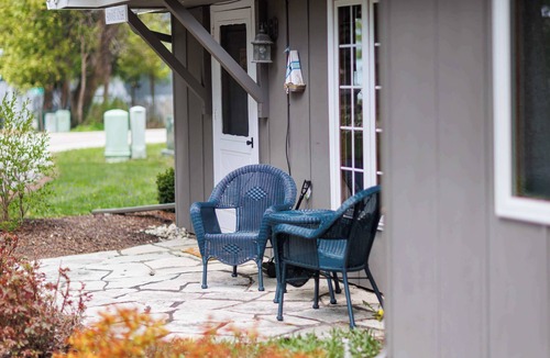 Ephraim Cottage | Cabin in Downtown Ephraim-Perfect for couples!