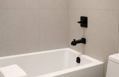 Southwest Calgary Apartment | Calgary Urban Suites B