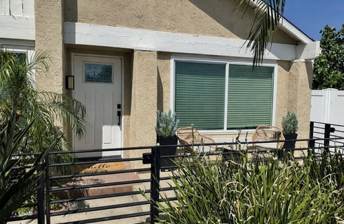 Simi Valley House | Cali Dreamin': Home Bordering Los Angeles/Ventura