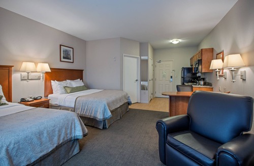 Perrysburg Hotel | Candlewood Suites Perrysburg by IHG