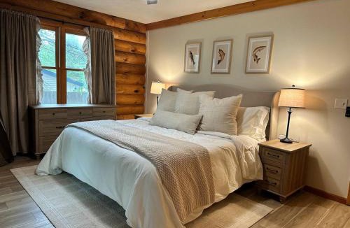 Fife Lake House | Cannon Creek Cabin