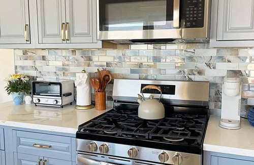Capitola Condo | Capitola Dreaming, Beach Front Venetian #7 1/2