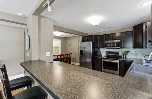 Spring Lake House | Captain's Corner | Walk to Beach, Relax by the Lake