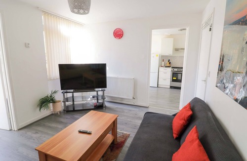 Bordesley House | CARPENTERS COURT, family friendly, with a garden in Birmingham