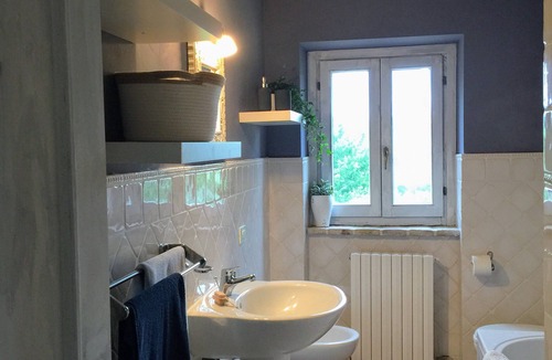 Sarnano House | Casa Giuseppe Sarnano Le Marche. Luxury home and pool in beautiful countryside.