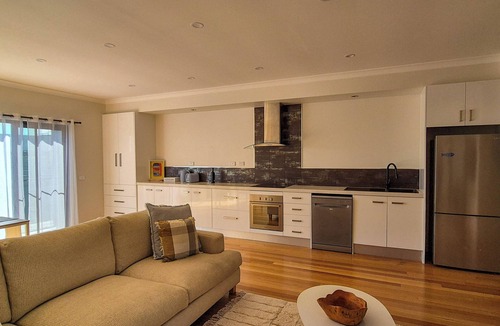 Carrum Apartment | Casa Mar - Beachside Bliss. Sun, sand and family fun All in one place.