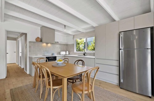 Rye House | Casa Piccolo - Peninsula Hot Springs 5 mins away