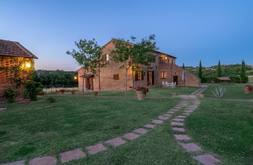 Ferretto House | Casale Oliviera, for exclusive use between Umbria and Tuscany