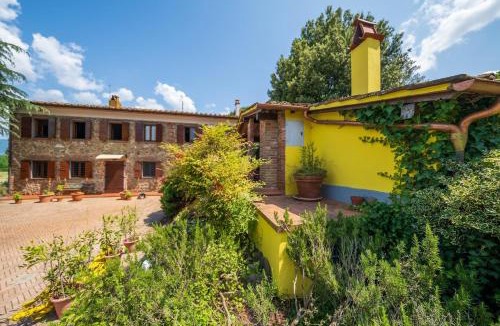 Porcari Villa | Casolare Oltre il Cielo