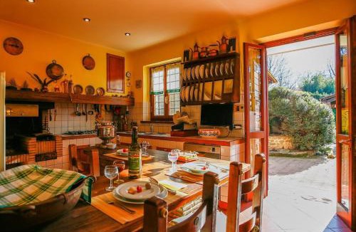 Porcari Villa | Casolare Oltre il Cielo
