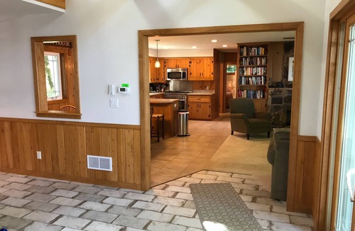Jacksonport Cottage | 🌲CedarShores-2026, Fall Color September & October Dates Open