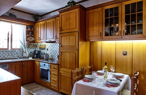 Rethymno Apartment | Central Sea View Apartment, ideal for families