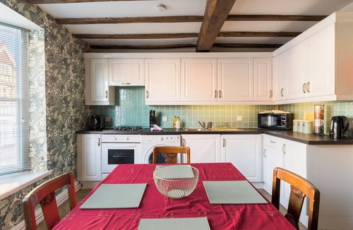 City Centre Apartment | Central Stratford-upon-Avon, 2 Bed Property - Pass the Keys