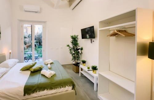 Sant'Antonio Apartment | [Centro Storico] Spina Green House