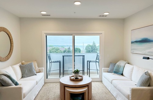 Traverse City Condo | Charming 2-bedroom luxury condo in Slabtown with views of West Bay