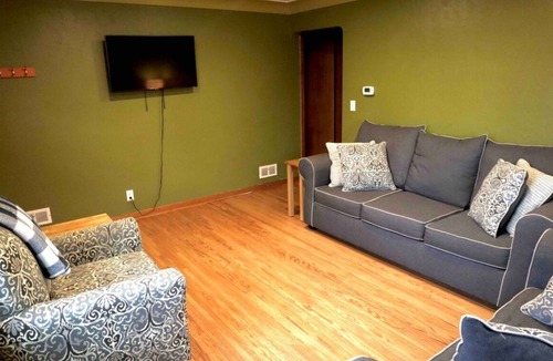Toledo House | Charming 3 bedroom house in Toledo close to downtown and highway