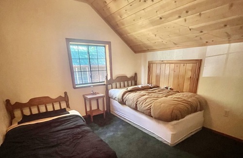 Cedar Ridge Cabin | Charming craftsman cabin in the woods, rustic and remote, pet friendly.