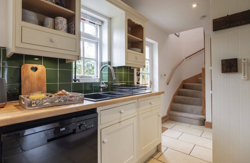 Stow-on-the-Wold Cottage | Charming dog friendly holiday cottage - Lilac Cottage