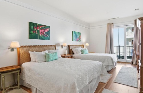 Bay Harbor Apartment | Charming Lodge Suite 261 in Bay Harbor with 1 bedroom and village view.