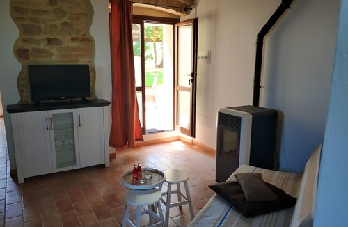 Pergola Apartment | Charming, newly renovated country house in the Marche