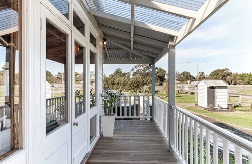 Bass House | Charming Qlder Style- 8min to Beaches- all Phillip Is. & Basscoast has to Offer