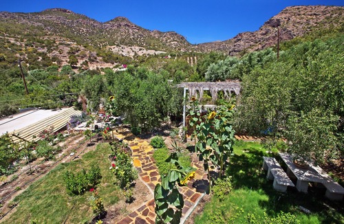 Makry Gialos Cottage | "Charoupia" 300years old cottage "Natura cottages" with sea view shared garden